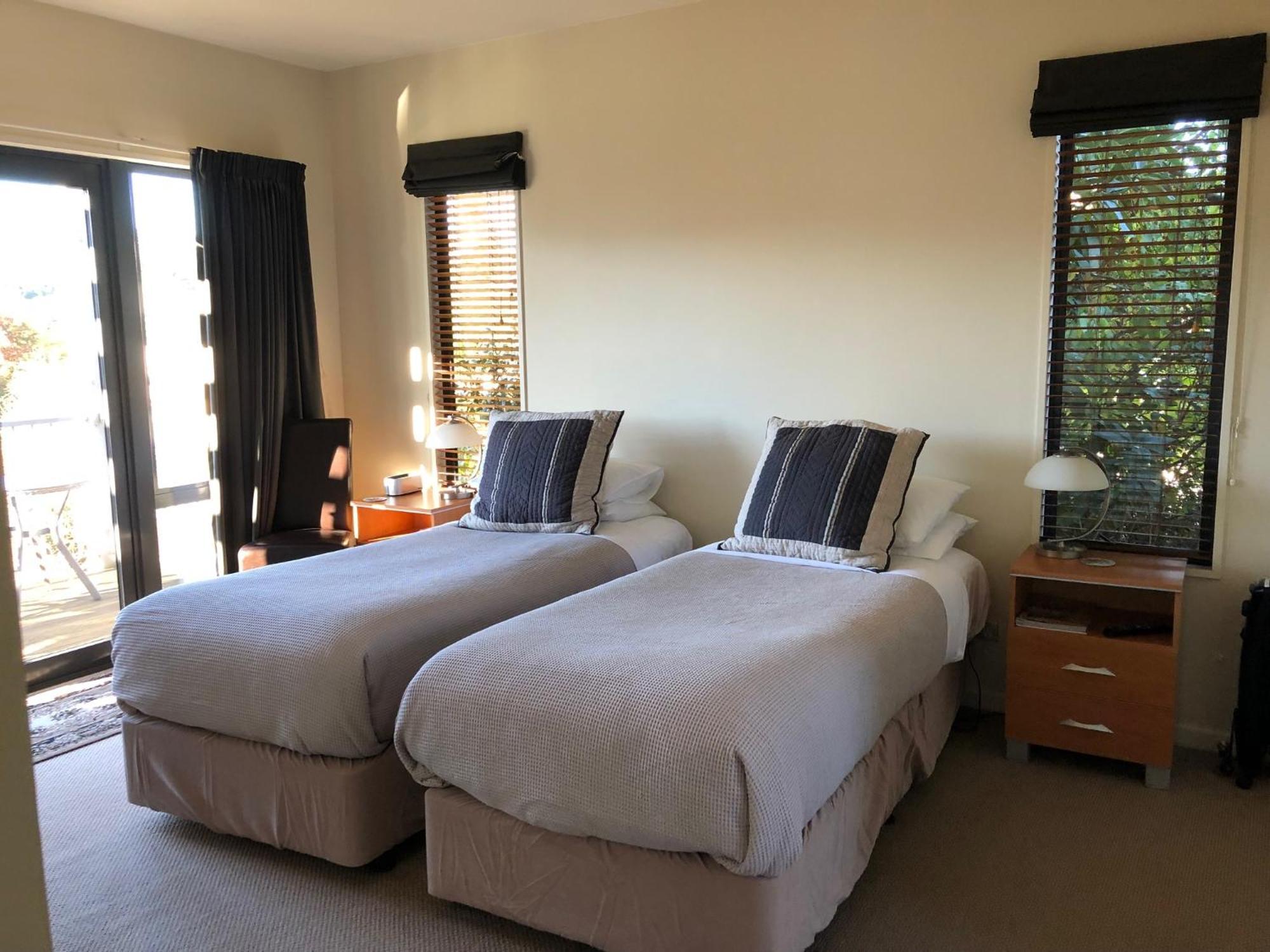 Alpine Peaks Apartment Wanaka Luaran gambar