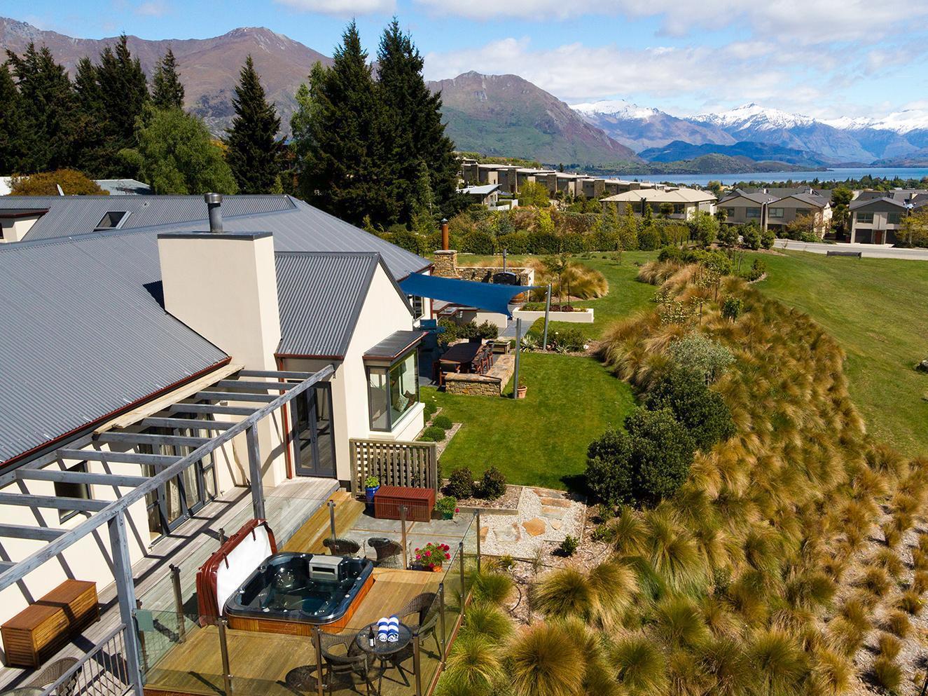 Alpine Peaks Apartment Wanaka Luaran gambar