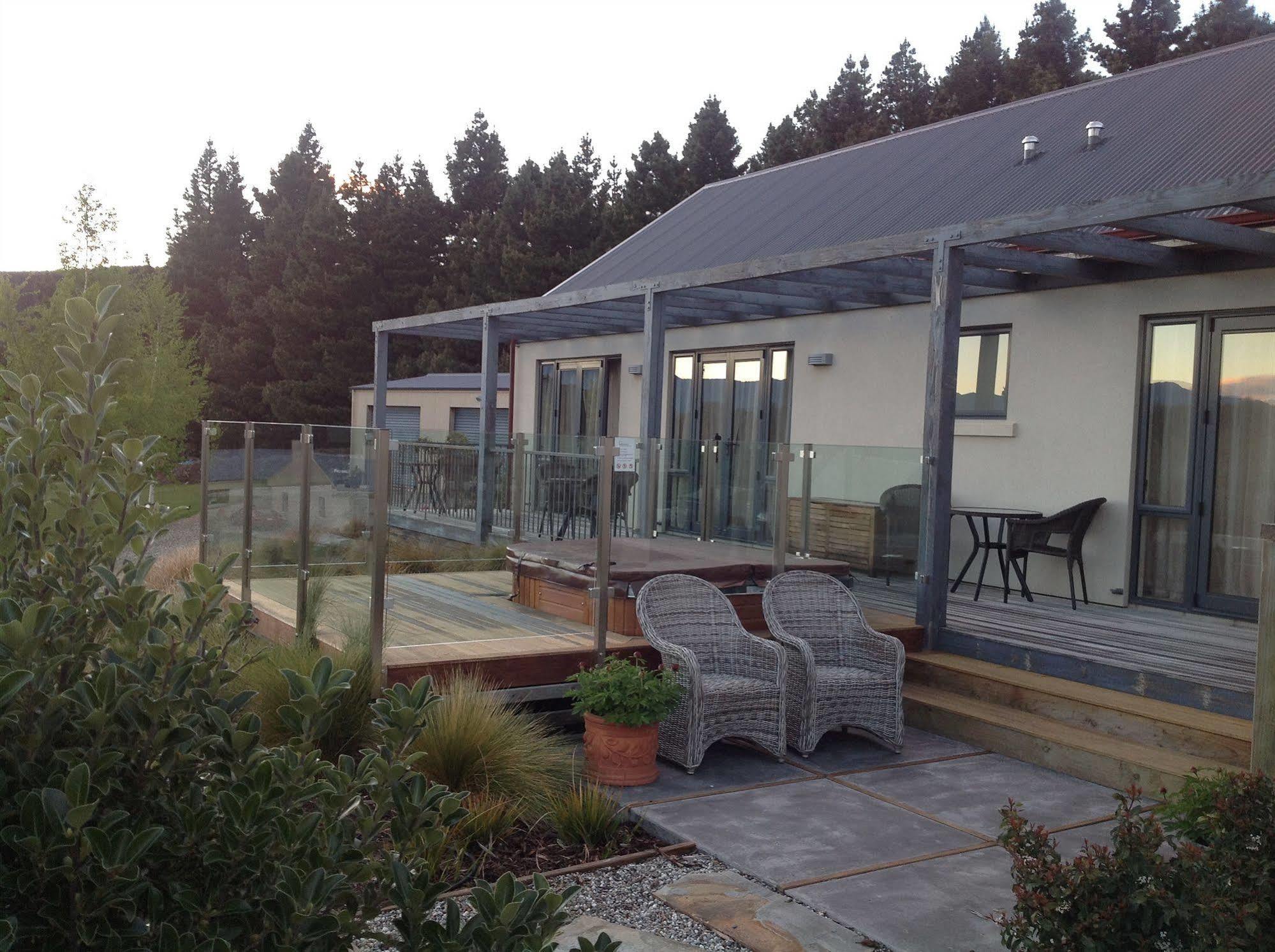 Alpine Peaks Apartment Wanaka Luaran gambar