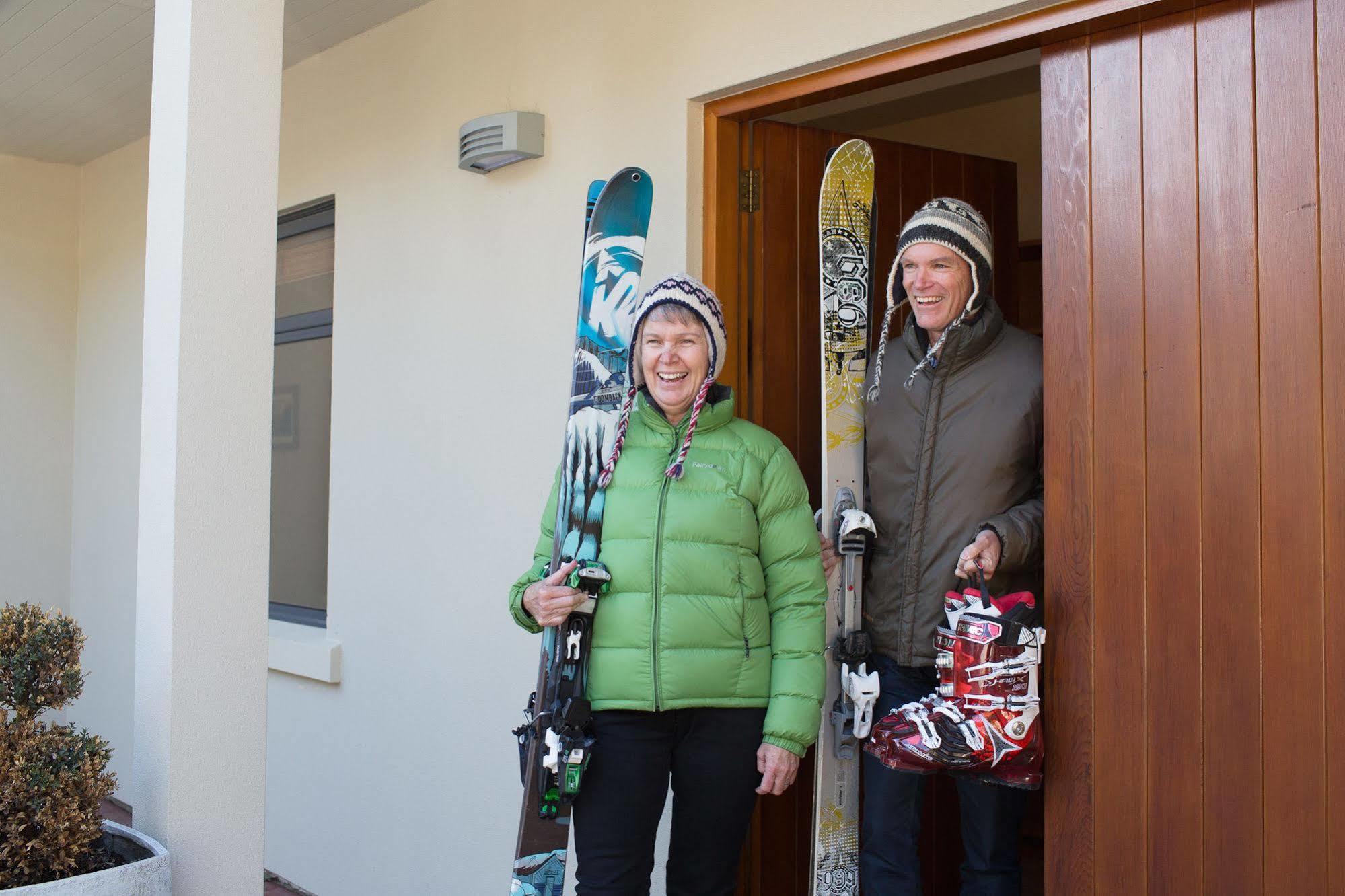 Alpine Peaks Apartment Wanaka Luaran gambar
